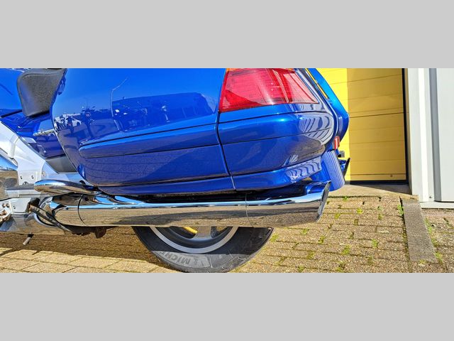 honda - gl-1800-goldwing