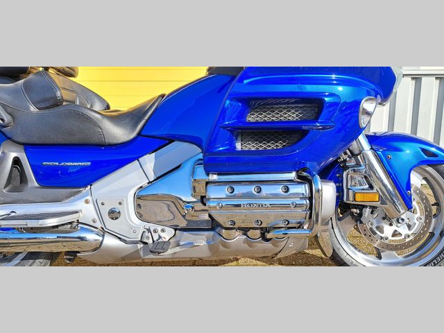 honda - gl-1800-goldwing