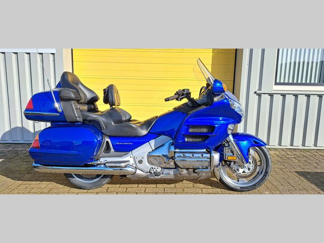honda - gl-1800-goldwing