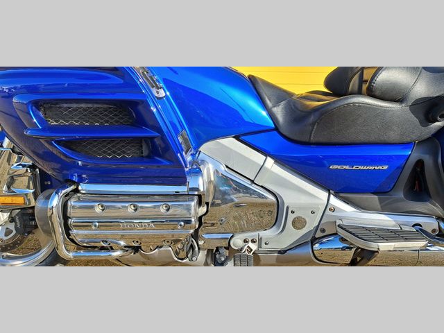 honda - gl-1800-goldwing