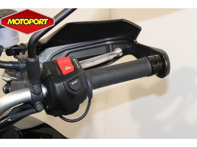yamaha - tracer-9