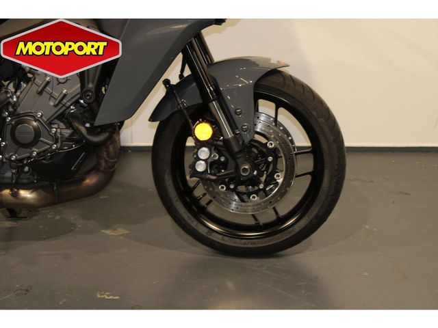 yamaha - tracer-9