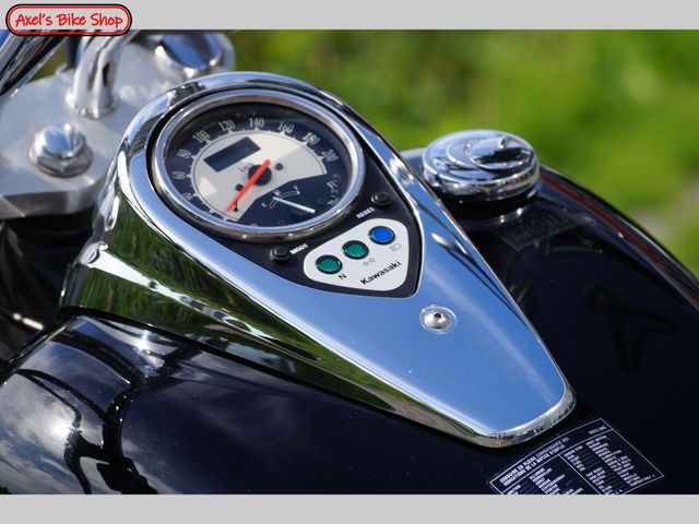 kawasaki - vn-900-custom