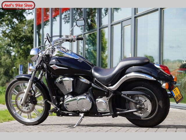 kawasaki - vn-900-custom