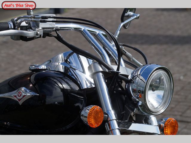 kawasaki - vn-900-custom