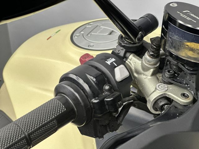 ducati - multistrada-1260-enduro