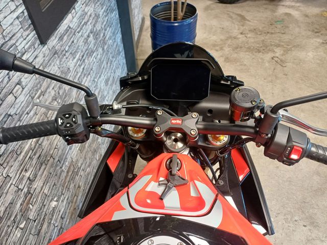 aprilia - tuono-660-factory