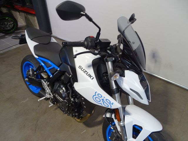 suzuki - gsx-8s