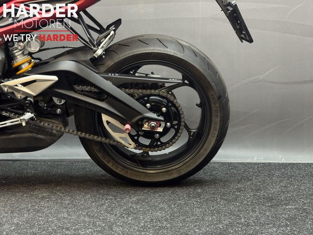triumph - street-triple-rs