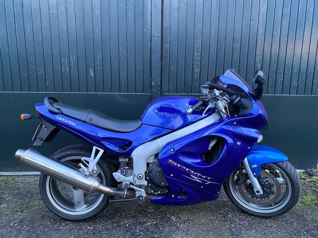 triumph - sprint-st-955