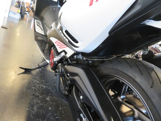 yamaha - xp-530-t-max-abs