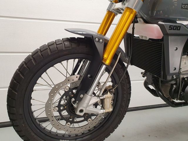 fantic - caballero-500-scrambler