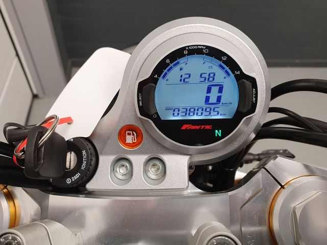 fantic - caballero-500-scrambler