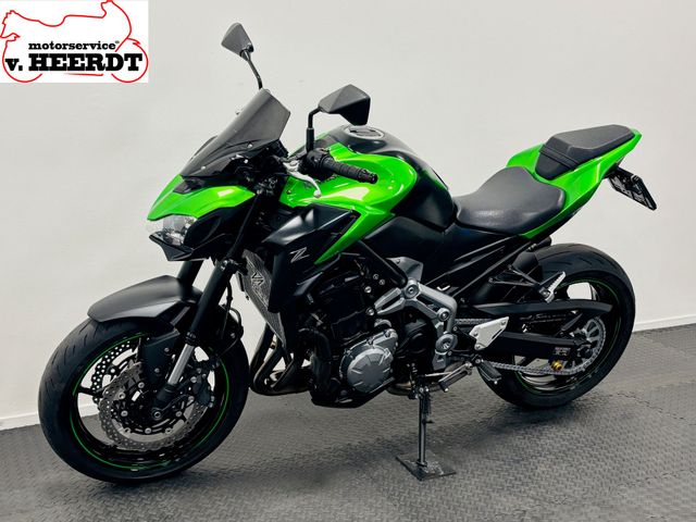 kawasaki - z900
