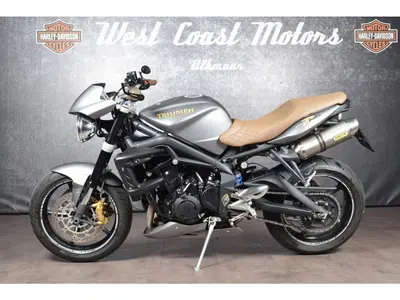 TRIUMPH STREET TRIPLE 675 – foto 4