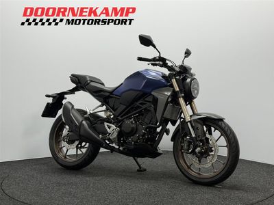 HONDA CB 300 R – foto 2