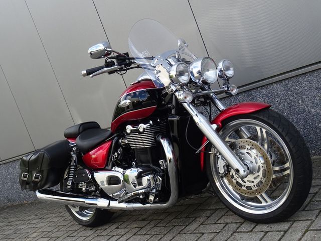 triumph - thunderbird