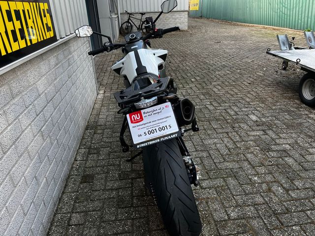 ktm - 890-duke-r