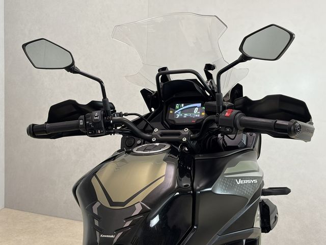 kawasaki - versys-650-grand-tourer