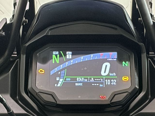 kawasaki - versys-650-grand-tourer