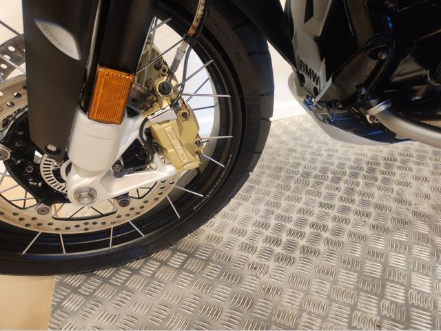 bmw - r-1250-gs-adventure