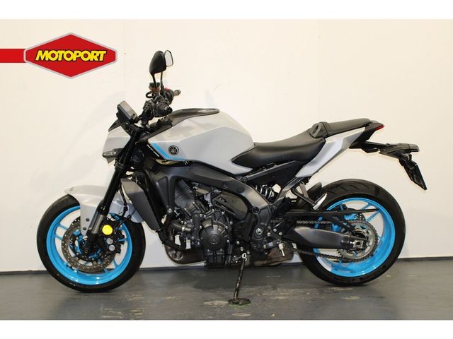 yamaha - mt-09-y-amt