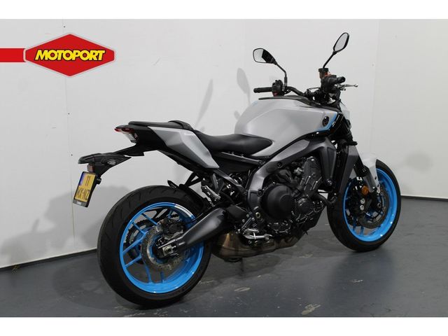 yamaha - mt-09-y-amt