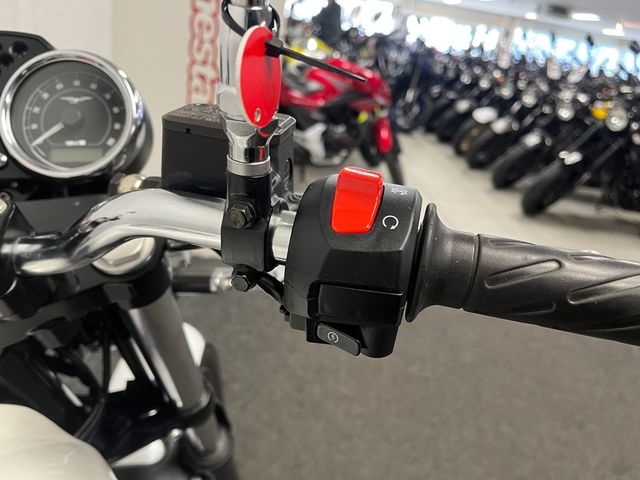 moto-guzzi - v-7