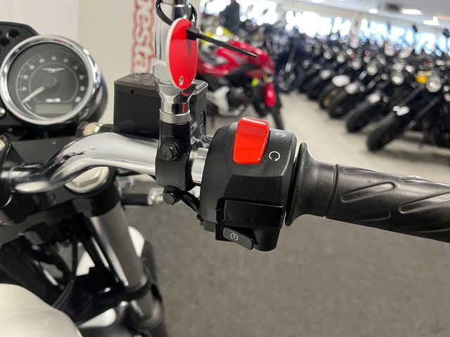 moto-guzzi - v-7