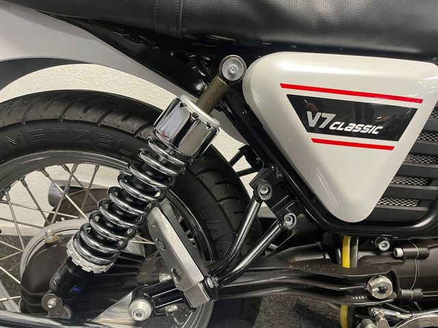 moto-guzzi - v-7