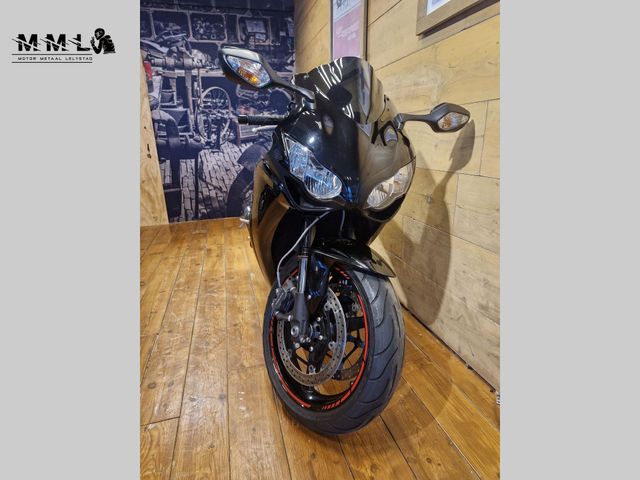 honda - cbr-1000-rr-fireblade