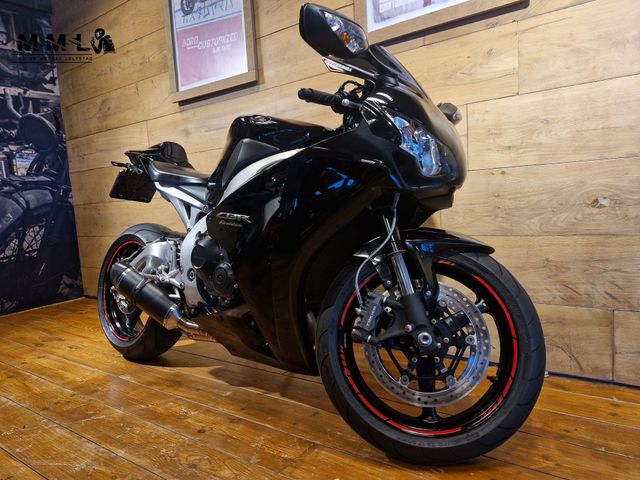 honda - cbr-1000-rr-fireblade