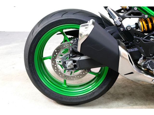kawasaki - z900