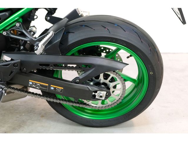 kawasaki - z900