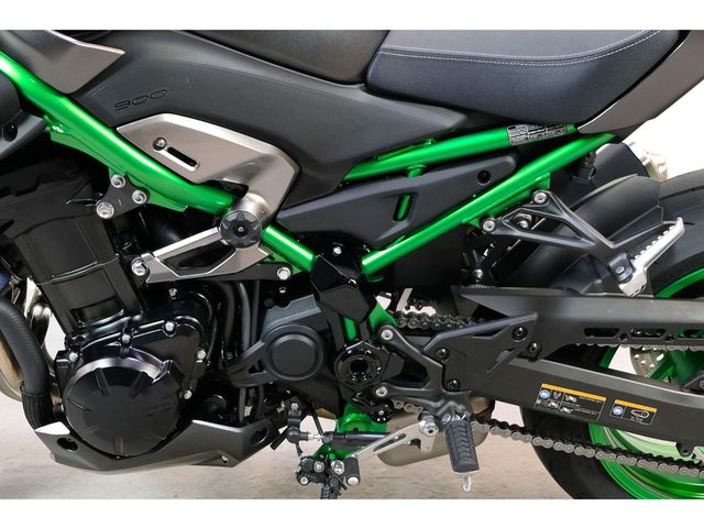 kawasaki - z900