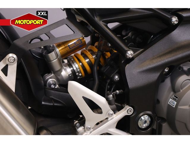 triumph - speed-triple-1200-rs