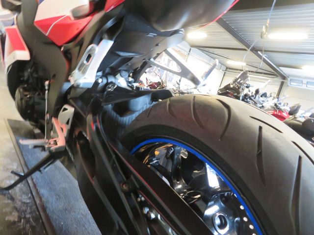 honda - cbr-1000-rr-fireblade