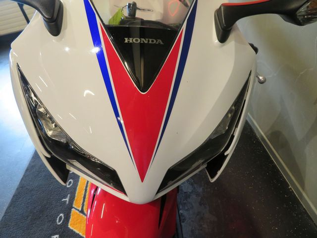honda - cbr-1000-rr-fireblade