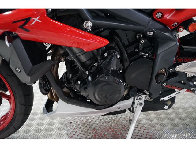 triumph - street-triple-675