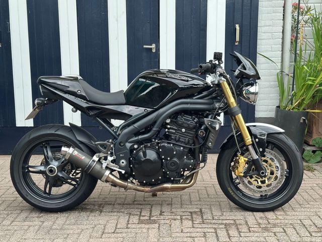 triumph - speed-triple-1050
