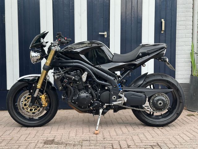 triumph - speed-triple-1050