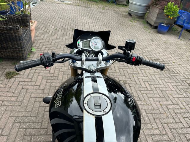 triumph - speed-triple-1050