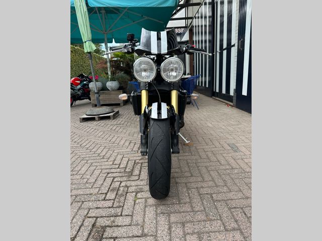 triumph - speed-triple-1050