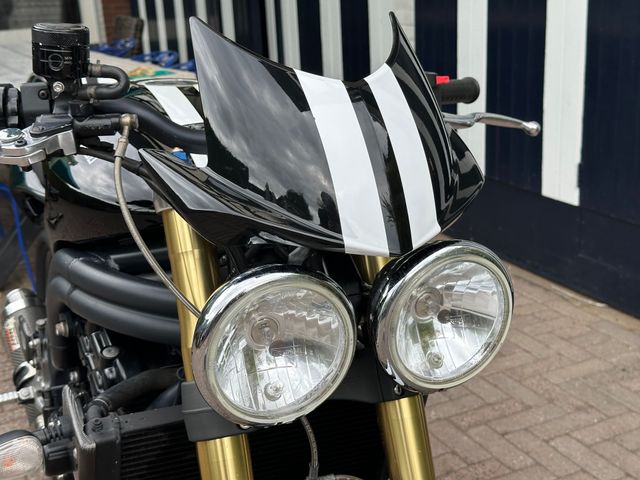 triumph - speed-triple-1050