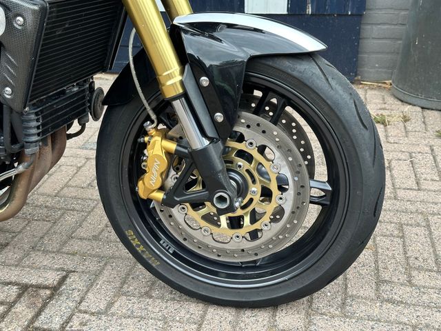 triumph - speed-triple-1050