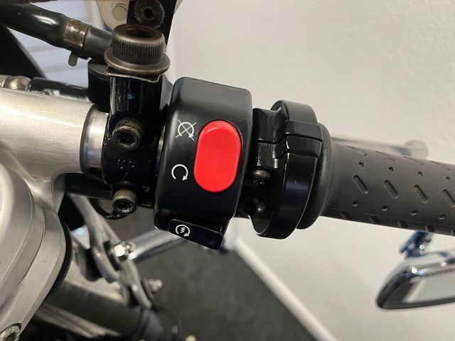 triumph - thruxton-900