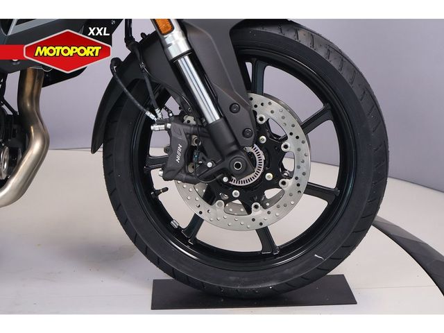 suzuki - v-strom-800