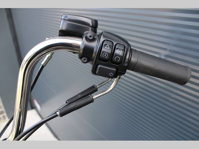 harley-davidson - street-bob-fxdb