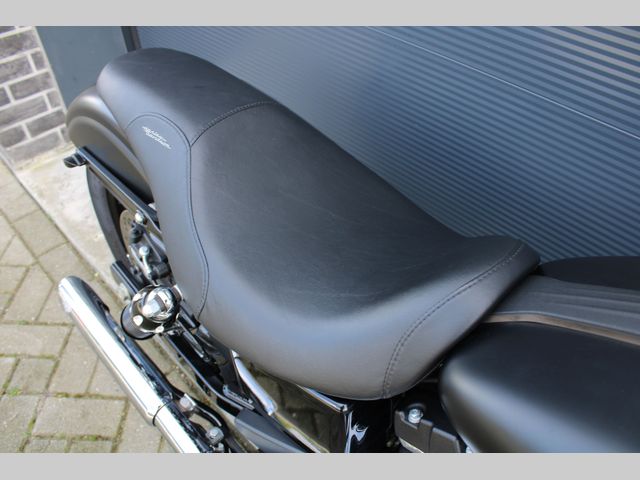 harley-davidson - street-bob-fxdb