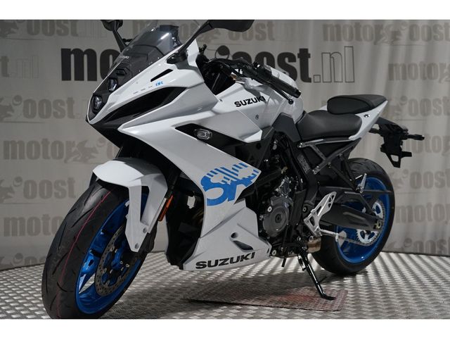 suzuki - gsx-8r